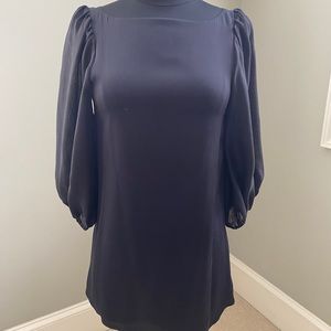 Alice + Olive clack shift dress